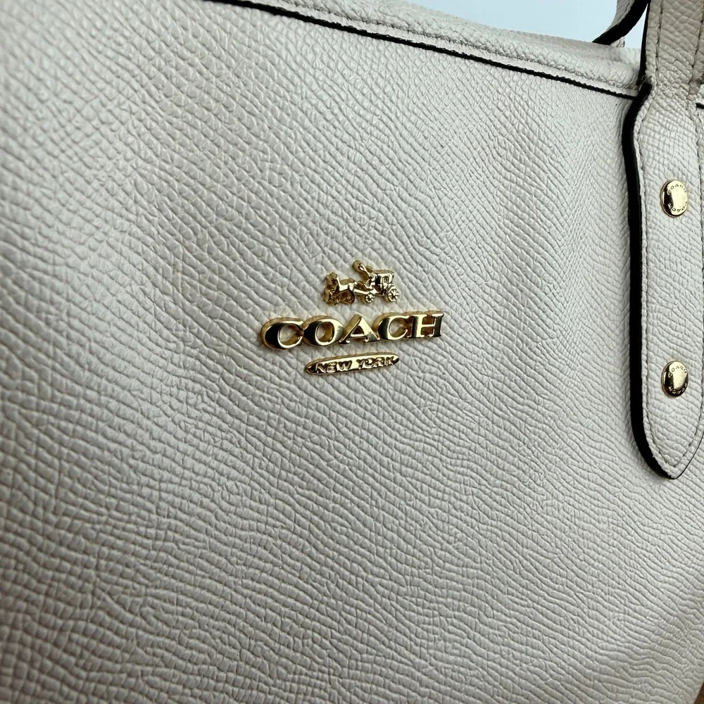 Coach City Tote Chalk White Crossgrain Leather Zip Top Shoulder Bag F58846